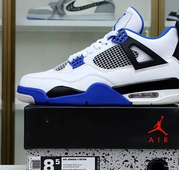 4 RETRO AIR JORDAN MOTORSPORTS 0510